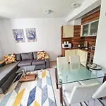 Apartmán Sunny C25 *